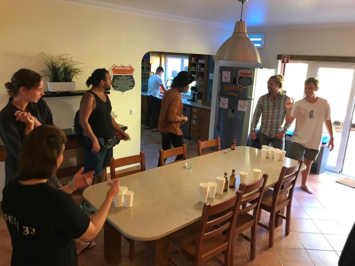 33 Hostel Балеал Екстериор снимка