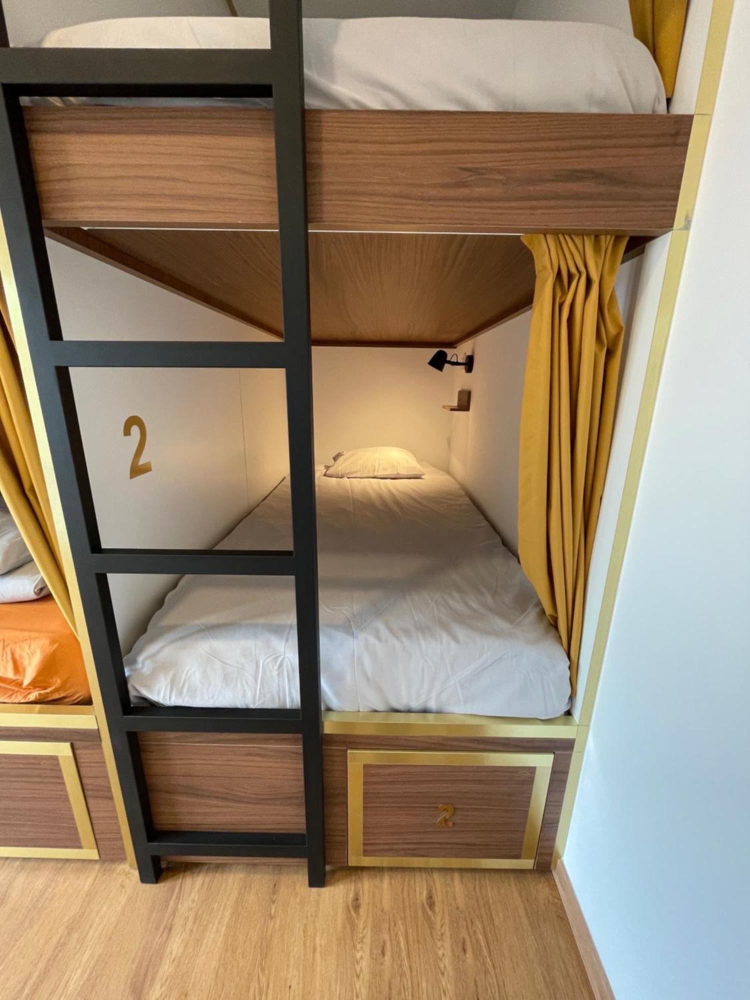 33 Hostel Балеал Екстериор снимка